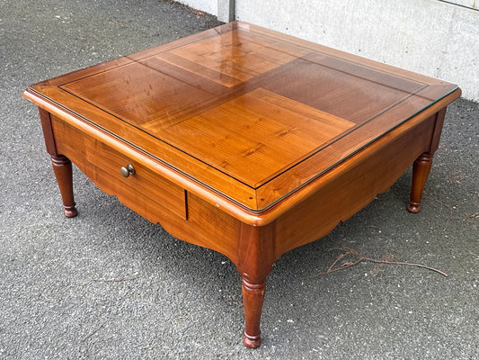 Table basse bois massif – Vintage – Mobilier – Style Louis Philippe