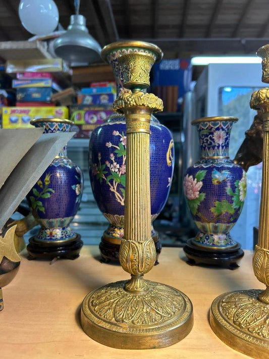 Paire de Bougeoirs Anciens En Bronze Doré