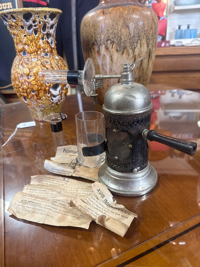 Pulvérisateur – Parisien – Décoration – Curiosité