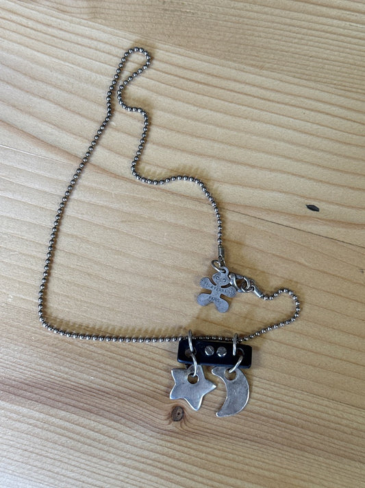 Collier – Fifi la Ferraille – Bijoux – Lune et étoile