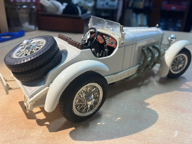 Voiture Collection Mercedes Benz SSK 1/18 Burago