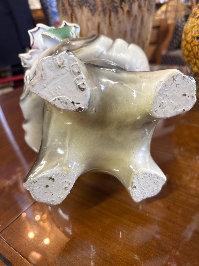 Vase – Capodimonte – Ornements – Barbotine grise rose
