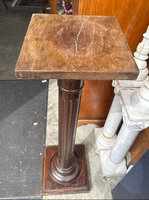 Sellette – Colonne en bois – Mobilier – Style vintage fluté