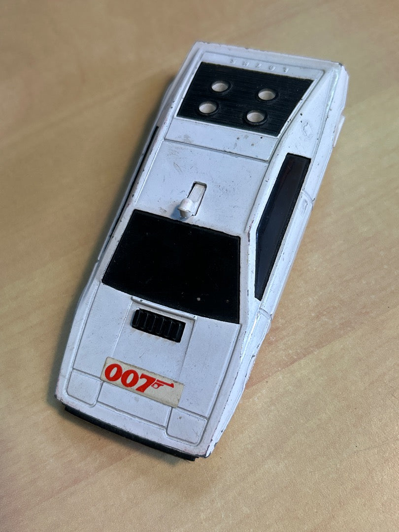 Voiture miniature Lotus Esprit 007 Corgi