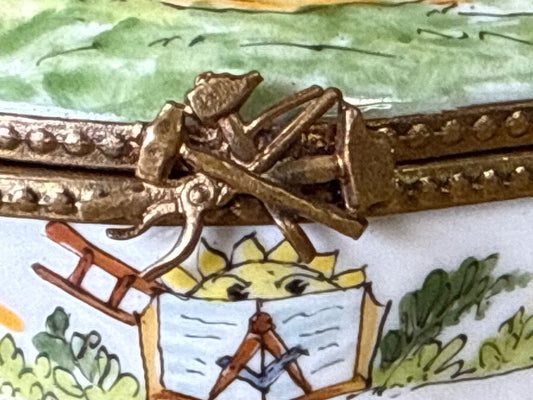 Boîte en porcelaine – Limoges – Ornement – Symboles maçonniques