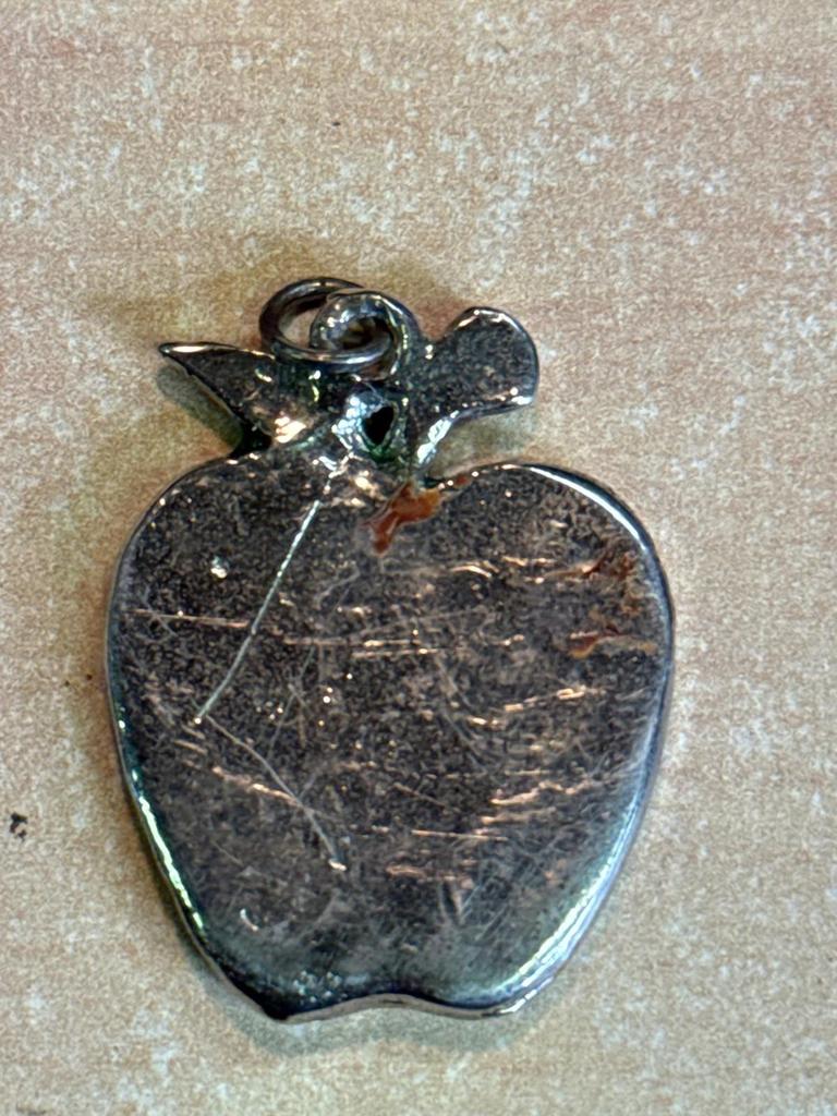 Pomme Apple avec drapeau Américain porte clé médaille médaillon breloque