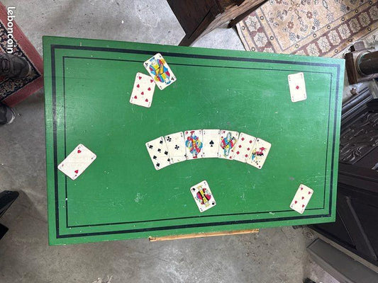 Table d’appoint – Vintage – Décoration – Plateau vert cartes
