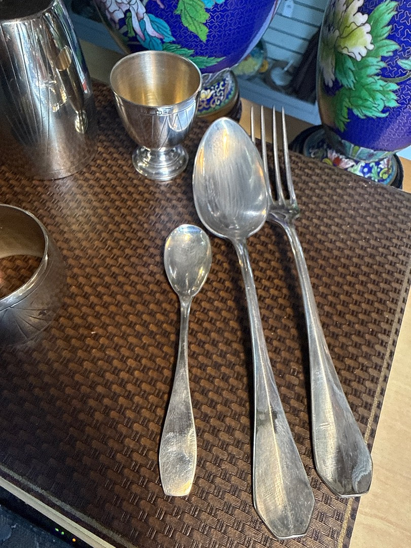 Coffret de naissance – Métal Argenté – Arts de la table – Timbale coquetier couverts