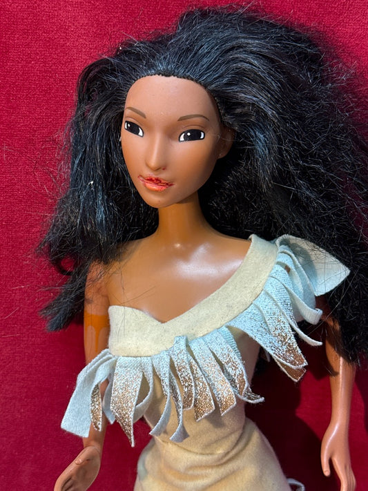 Figurine Poupée Pocahontas Mattel 1976