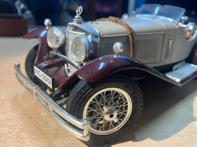 Voiture Collection Mercedes benz SSK 1/18 Burago