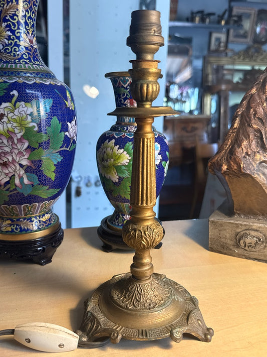 Pied de lampe – Vintage – Table Lamps – Laiton ou bronze doré a déterminer