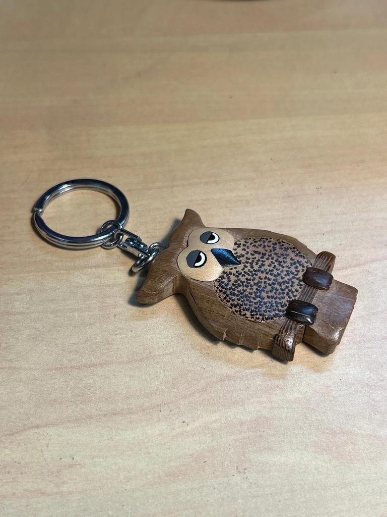 Porte clé sculpté Chouette / Hibou en bois