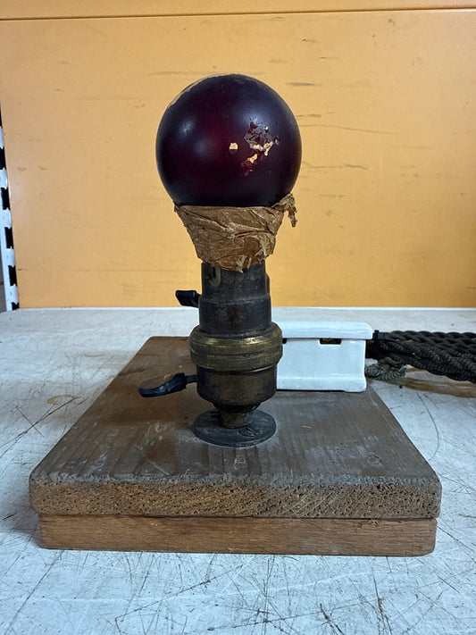 Lampe de table – Bryant – Table Lamps – Vintage bois laiton