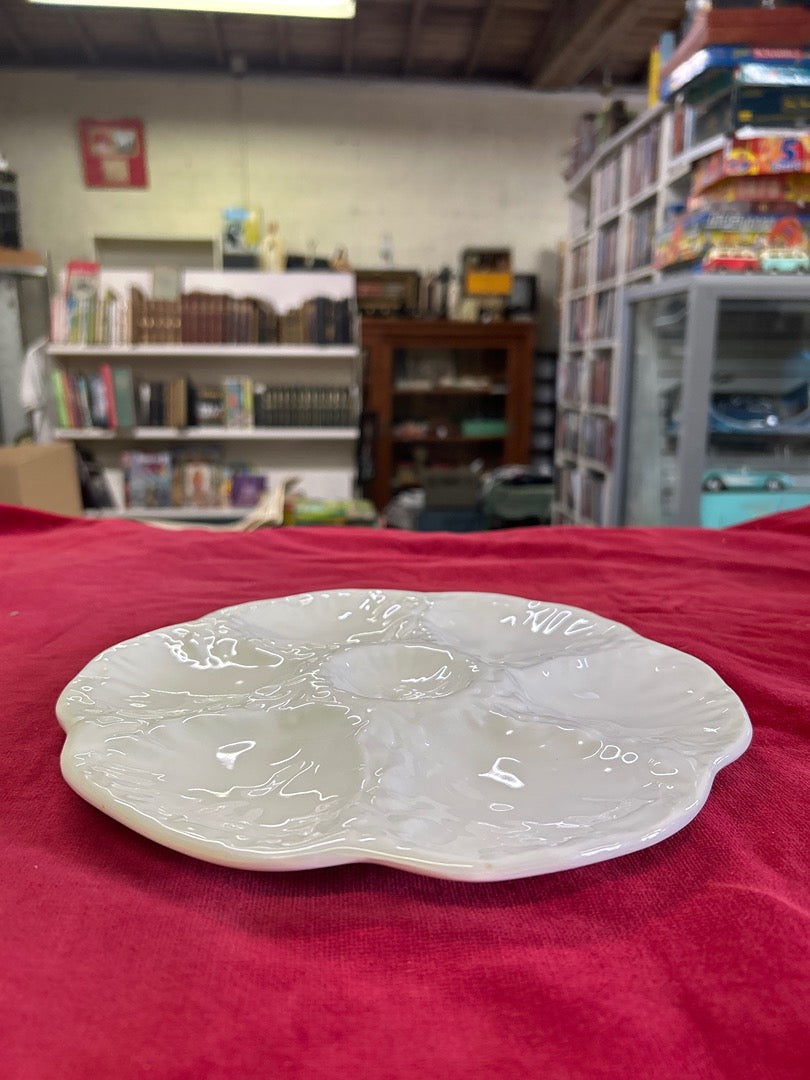 Assiette à huîtres – Gien – Vaisselle – Céramique blanche ancienne