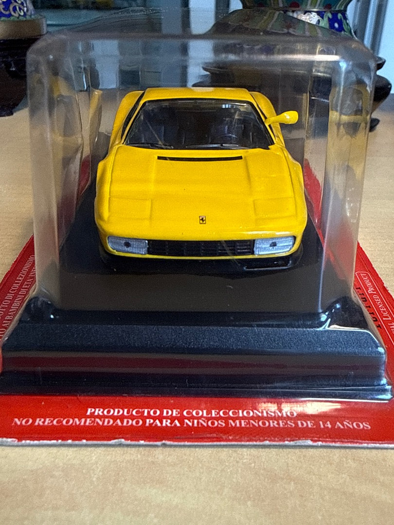 Voiture miniature – Ferrari Testarossa – Jouets – Jaune 1/43