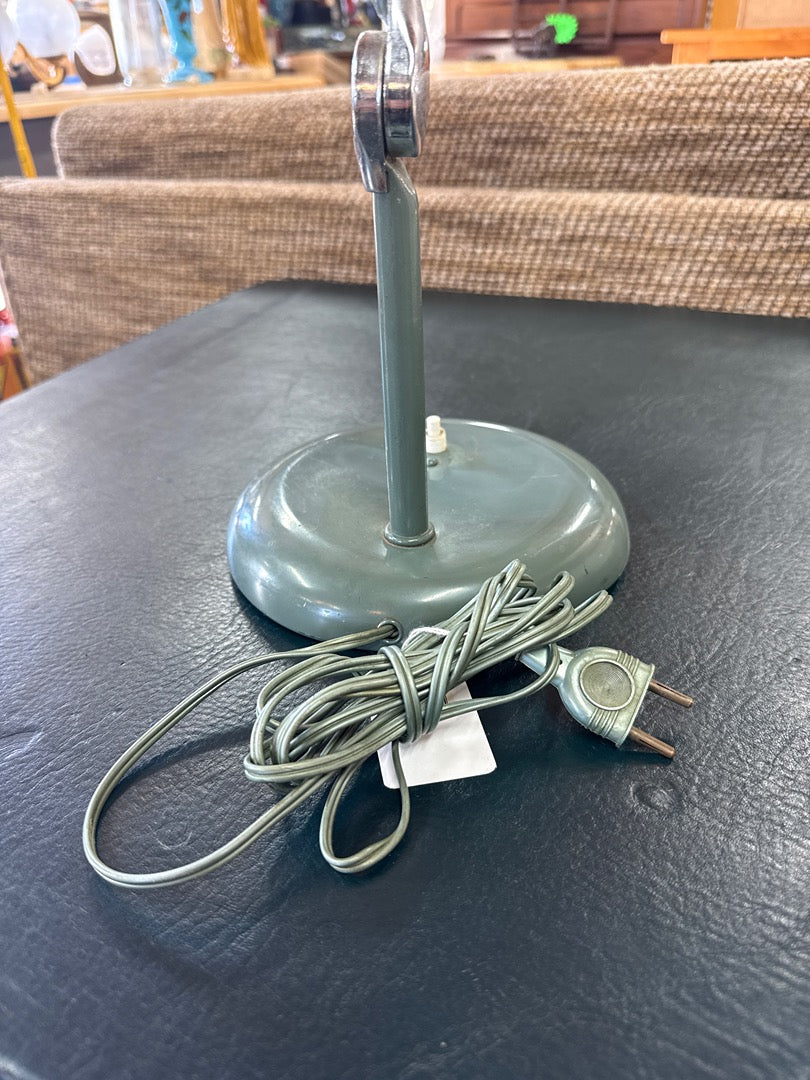 Lampe de bureau vintage – Lampe articulée en métal vert Jumo