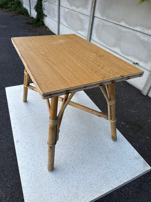 Table en rotin – Vintage – Mobilier – Style bohème