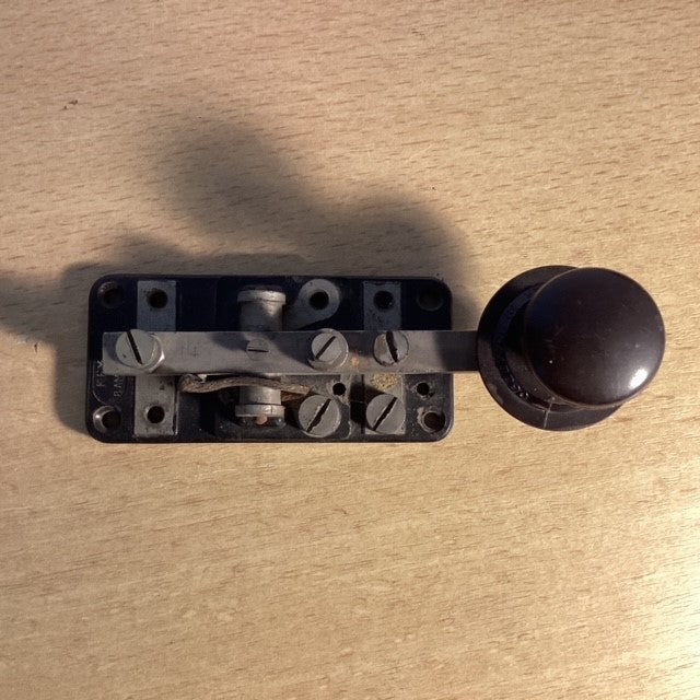 Manipulateur Commande Radio Morse Key Telegraph ( ARMY ?)