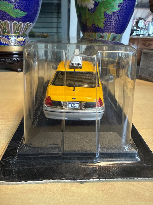 Voiture miniature – Ford Crown Victoria – Jouets – New York Taxi jaune
