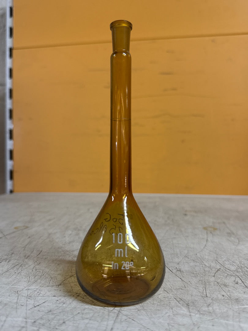 Fiole jaugée – Décoration – En verre ambré 100ml