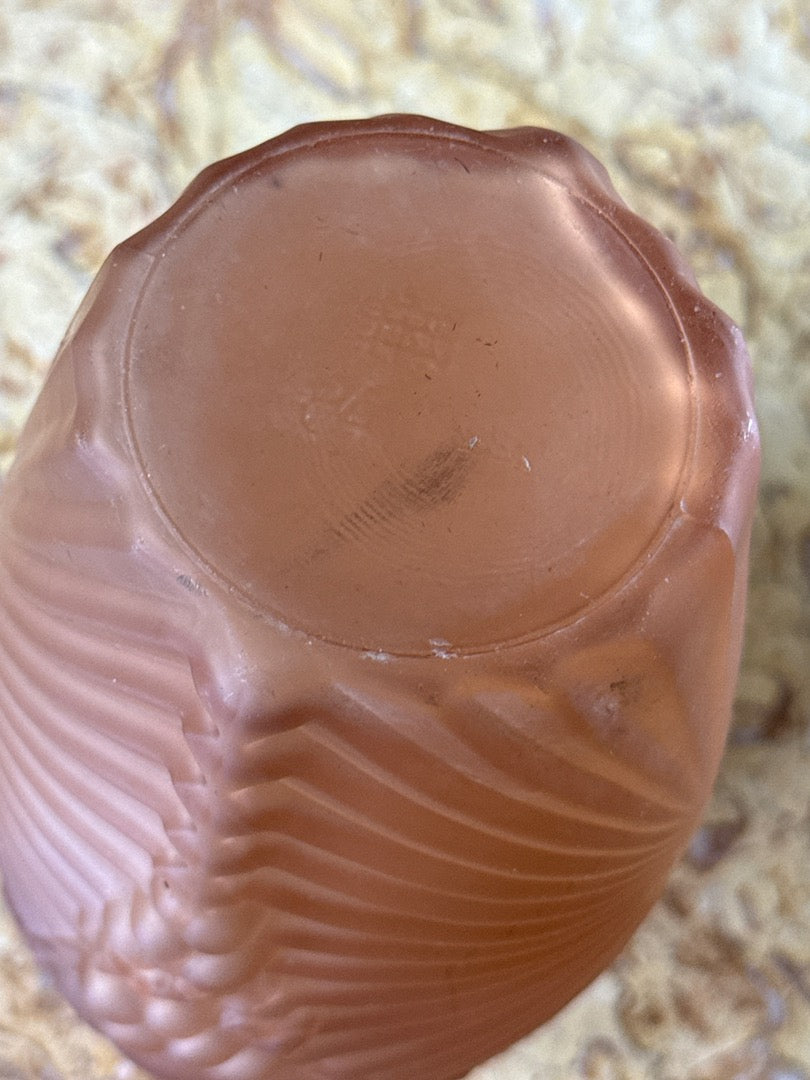 Vase – Verlys – Décoration – Verre dépoli rose