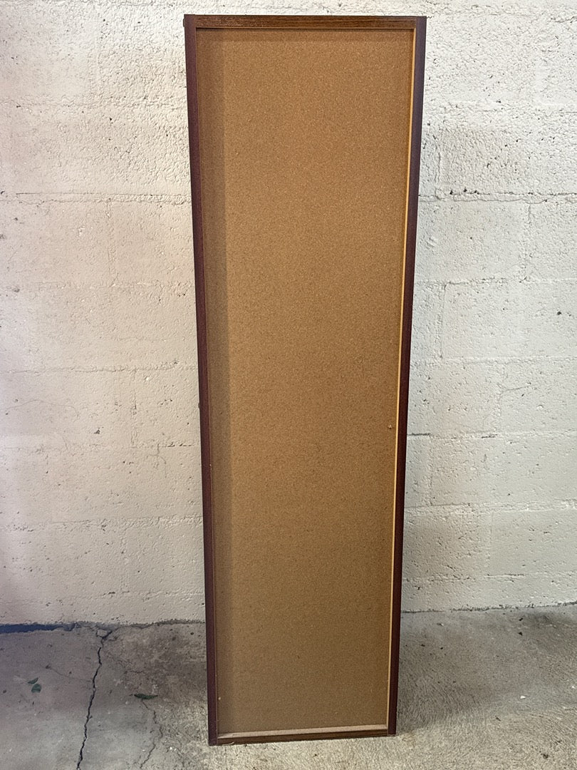 Meuble de rangement vintage – Colonne à rideau en bois