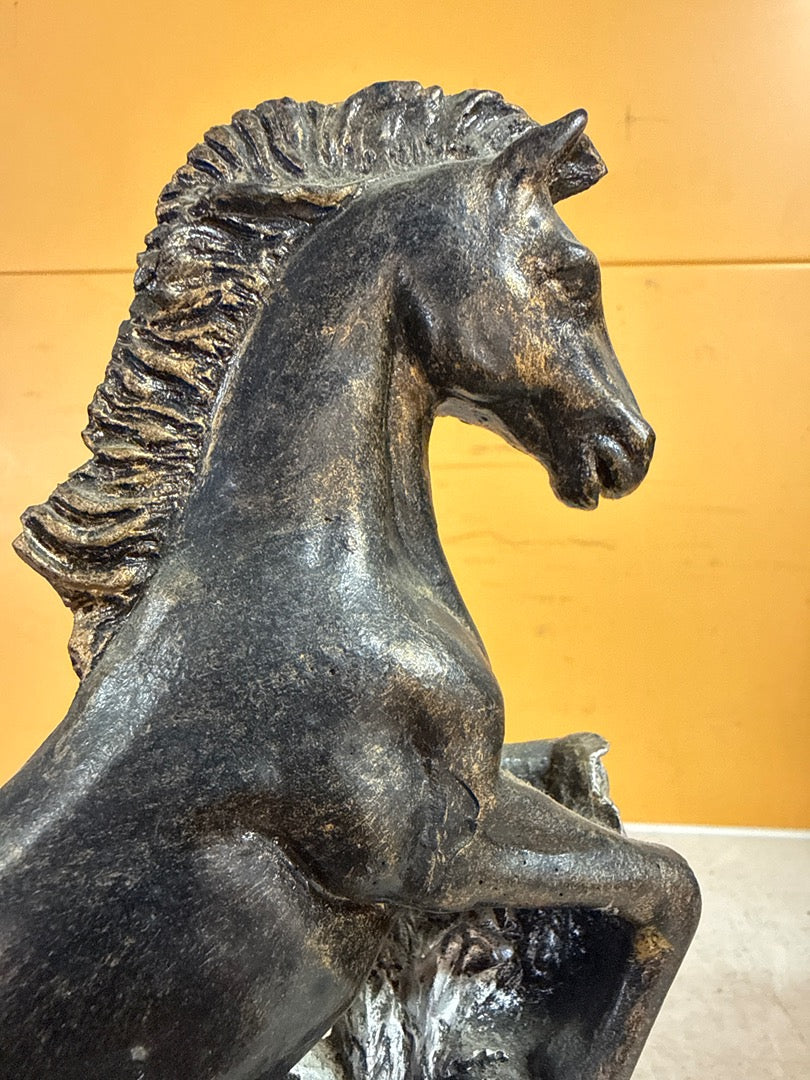 Statuette – Roffeno – Décoration – Cheval cabré noir métal