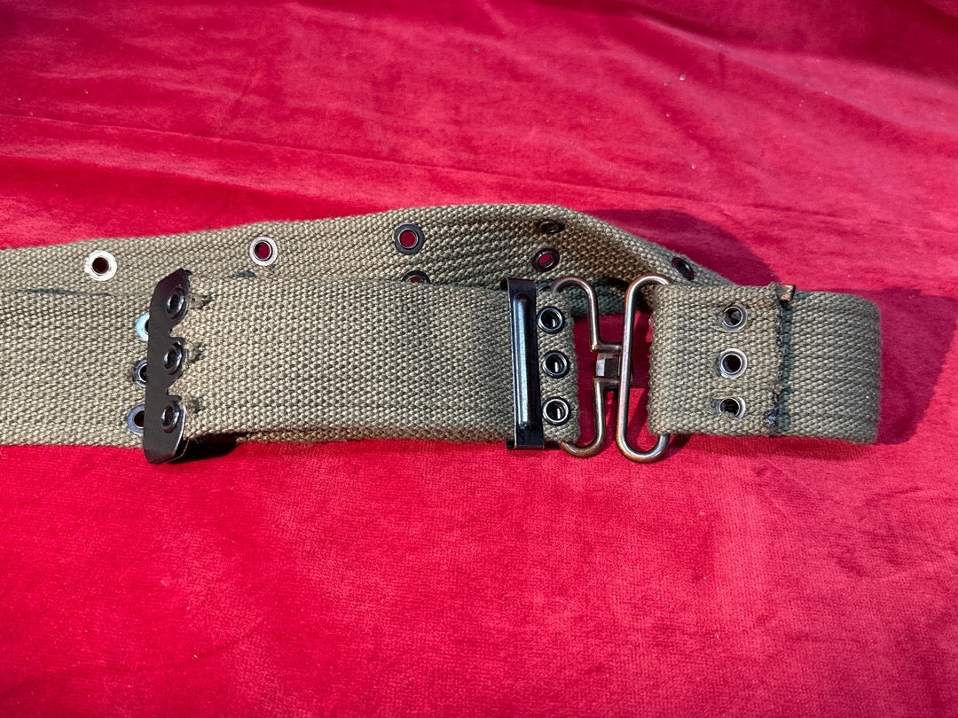 Ceinture militaire kaki vintage bouclerie métal