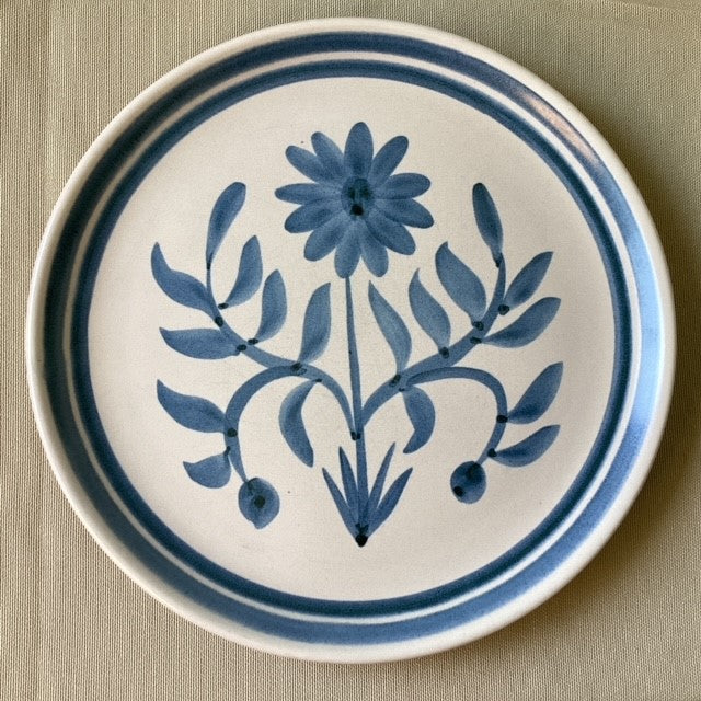 Assiette Motif Fleur Bleu Longchamp
