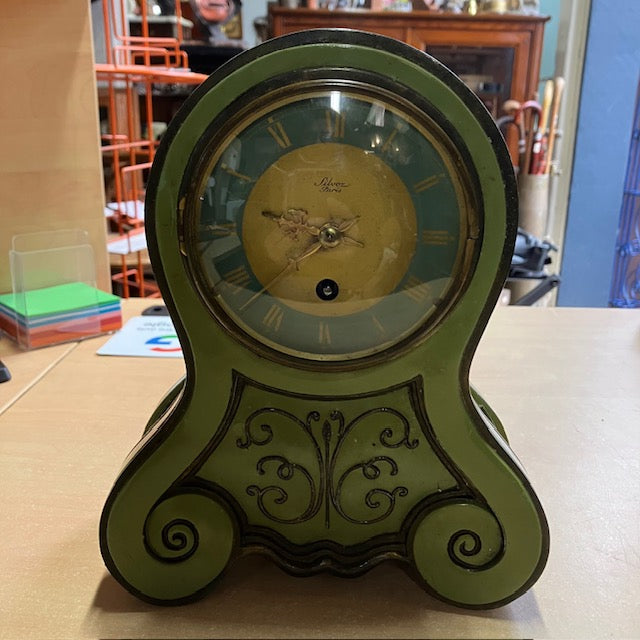 SILVOZ Paris, Petite Horloge Cartel, En Tôle Peinte A Décor De Fleurs. Style Louis XV.