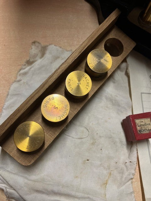 Microscope Nachet Paris Avec boite en Bois Et Accessoire