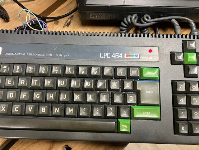 Console Amstrad CPC 464 64K QWERTY Lecteur Cassette Ordinateur