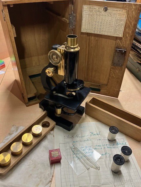 Microscope Nachet Paris Avec boite en Bois Et Accessoire