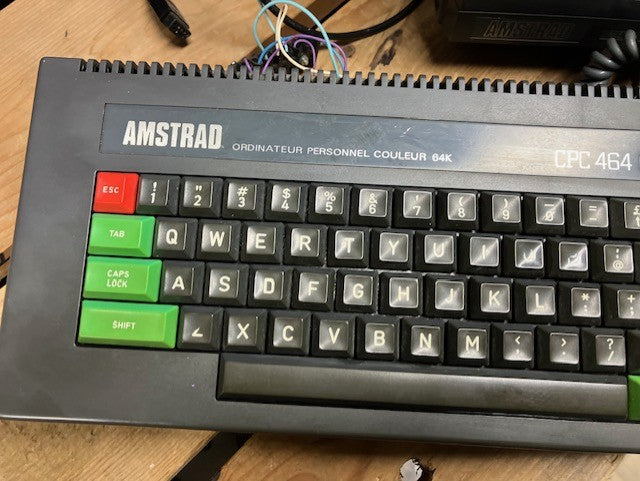 Console Amstrad CPC 464 64K QWERTY Lecteur Cassette Ordinateur