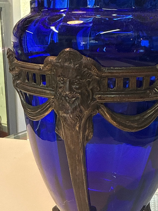 Bonbonnière pot en verre bleu support cocardes diable démon