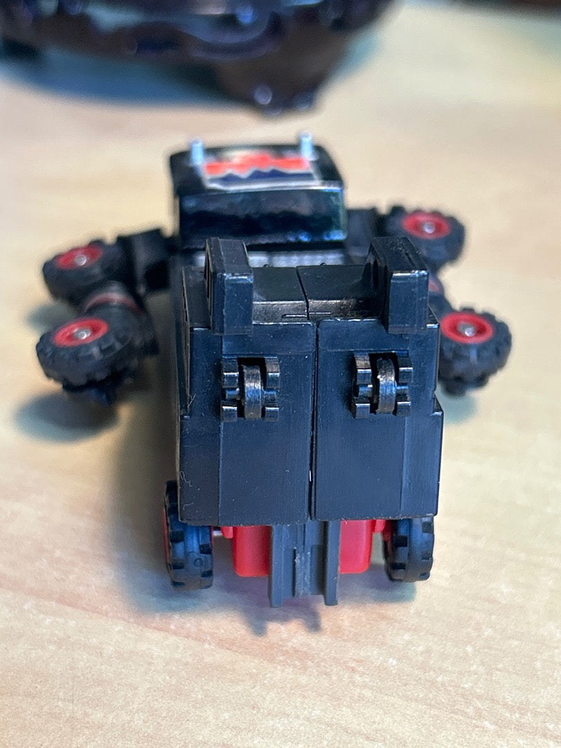 Figurine robot transformable vintage Mc Toy Made in Macau