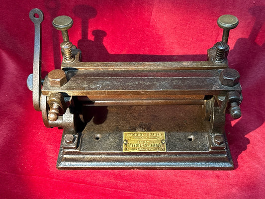 Machine à parer le cuir ancienne Mayer et Flamery Paris