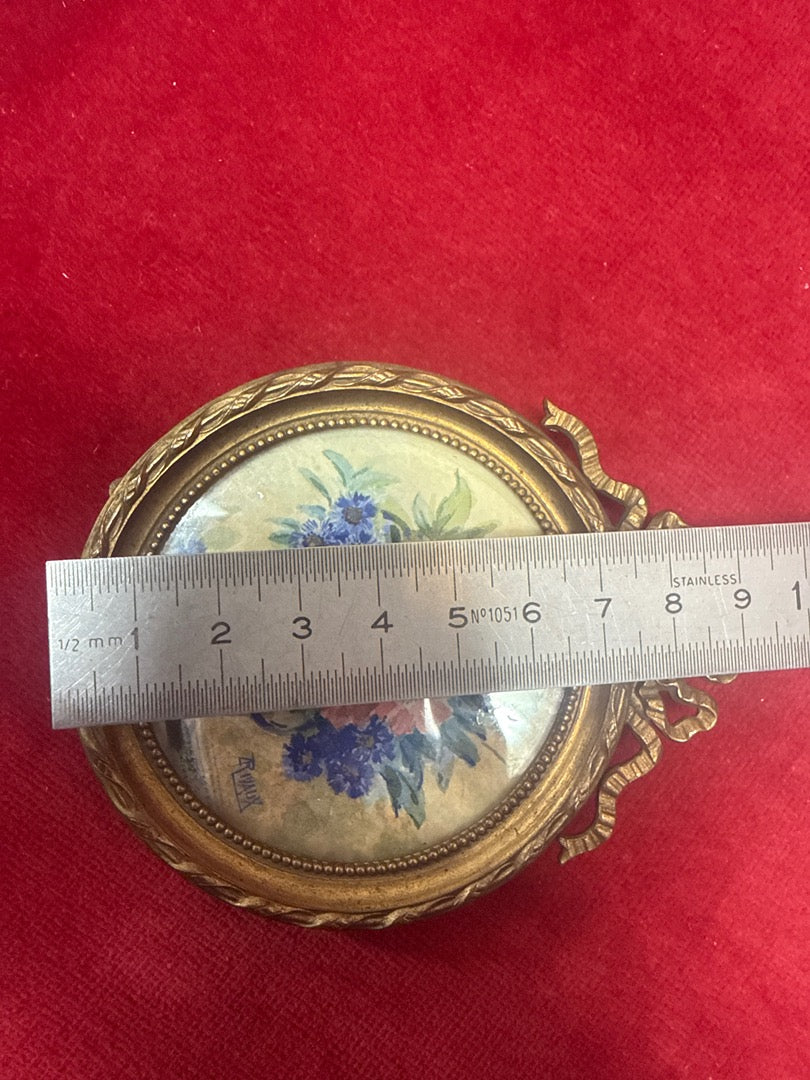 Petit cadre photo rond en laiton style Louis Xvi