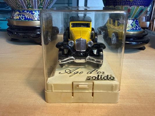 Voiture – Solido Cord L 29 – Age d'or – Jaune et noire