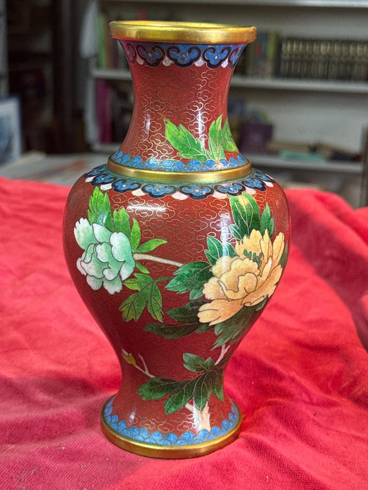 Vase Cloisonné – Chine – Ornement – Décor floral rouge