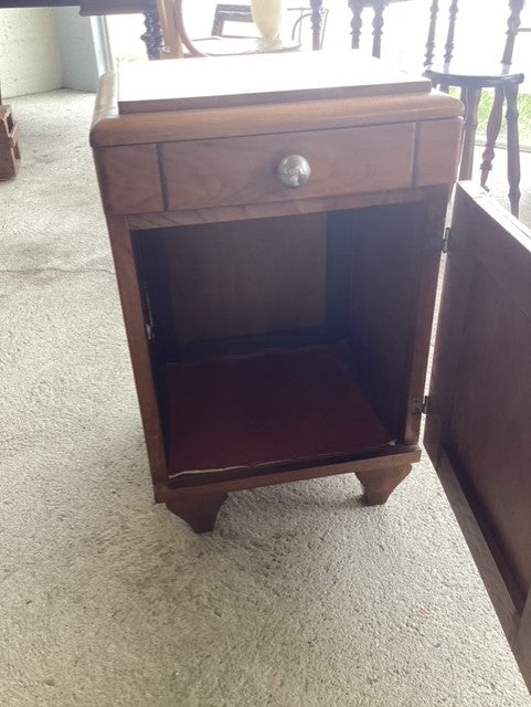 Table De Chevet Ou De Nuit Vintage Année 1960