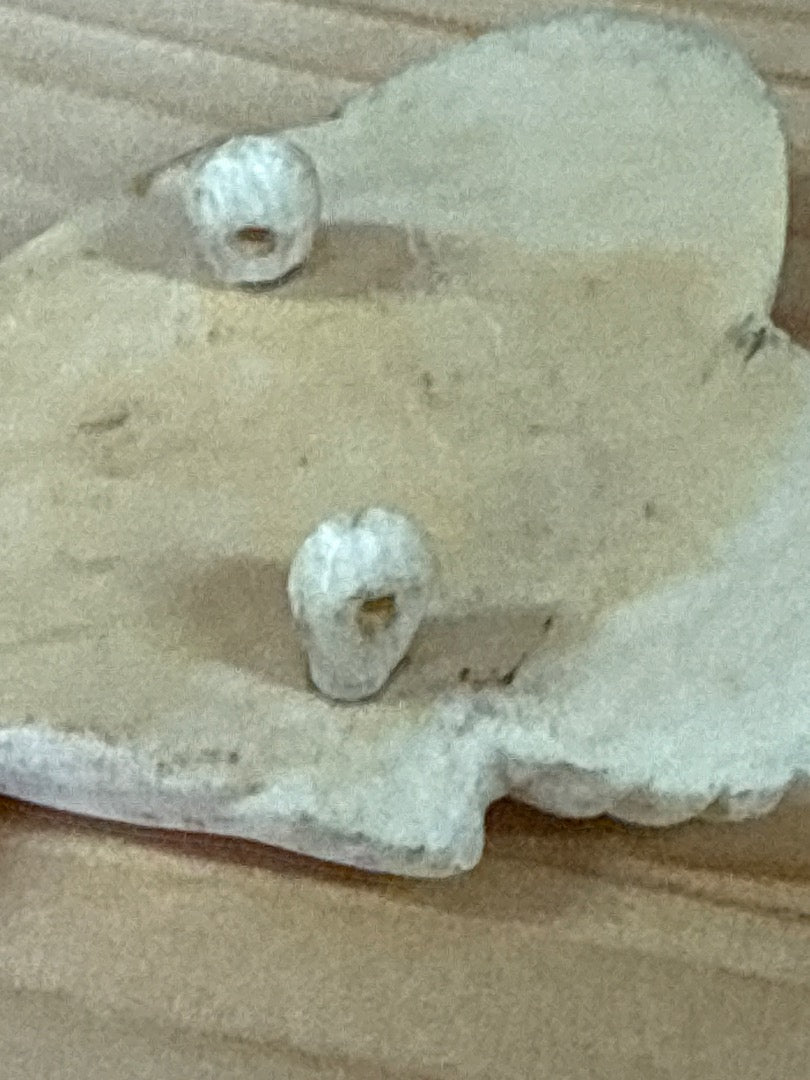Pendentif buste – Artisanal – Bijoux – Os sculpté