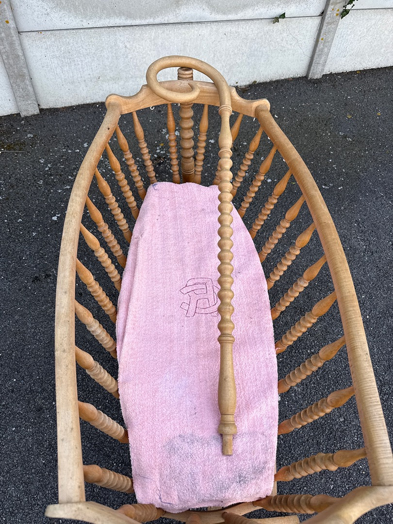 Berceau en bois – Vintage – Mobilier – Avec flèche