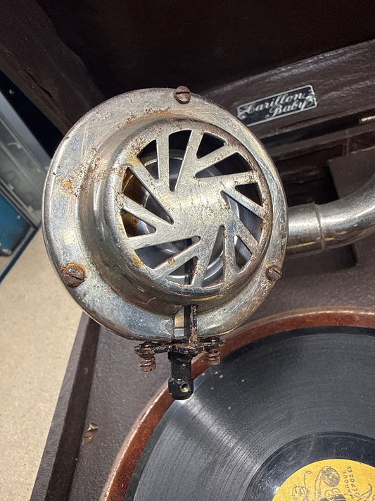 Gramophone – Carillon Baby – Musique – Tourne Disque Vintage