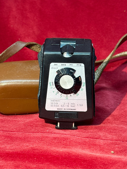Flash Agfalux vintage avec etui