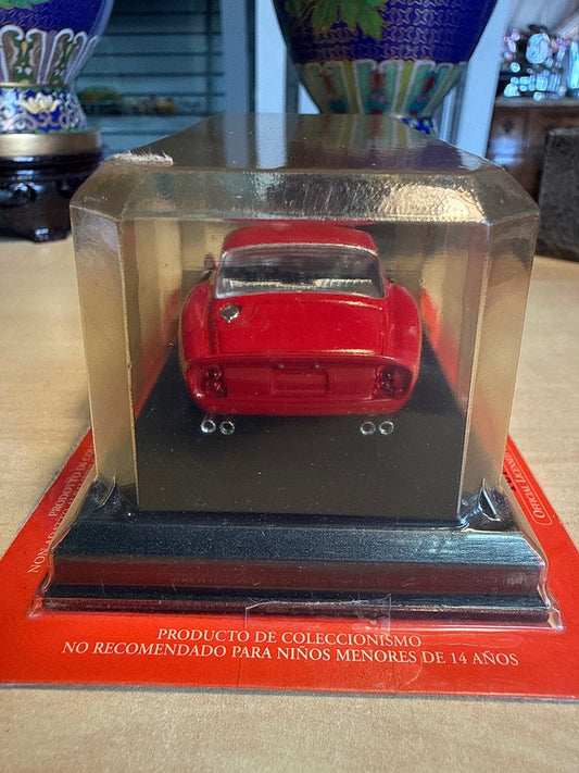 Voiture rouge – Ferrari 250 Gto 1/43 – Collection