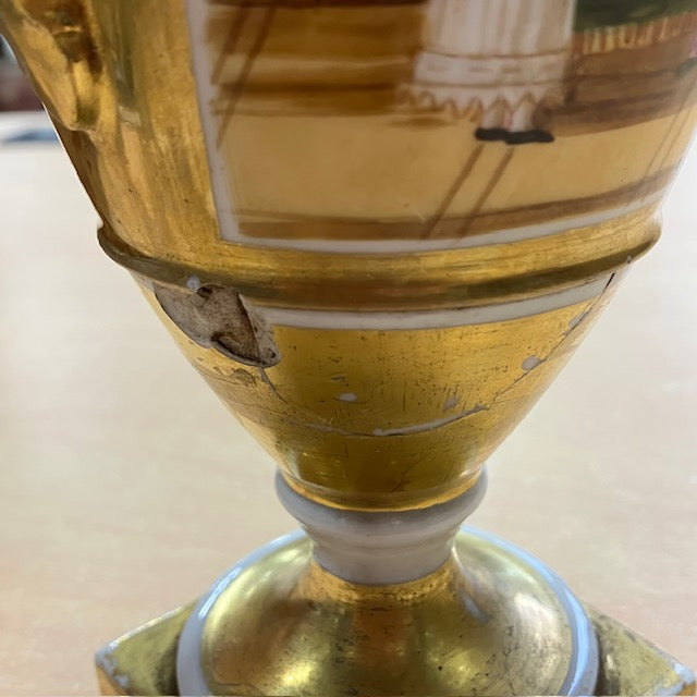Vase / Urne D'ornement