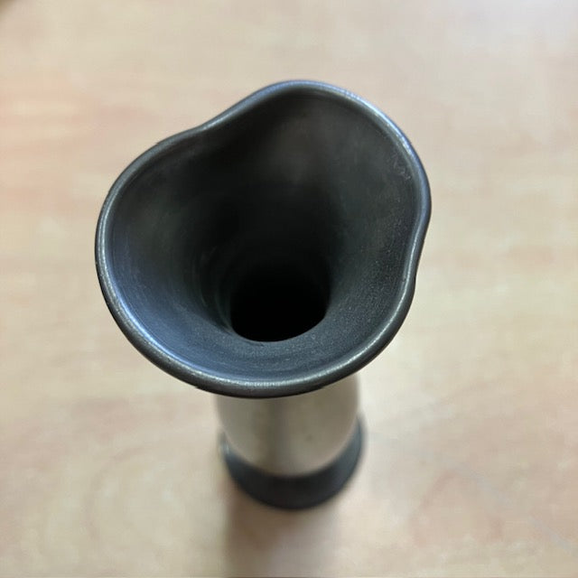 Vase En Etain Soliflore