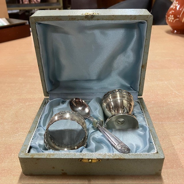 Coffret De Naissance Coquetier Petite Cuillère Rond De Serviette