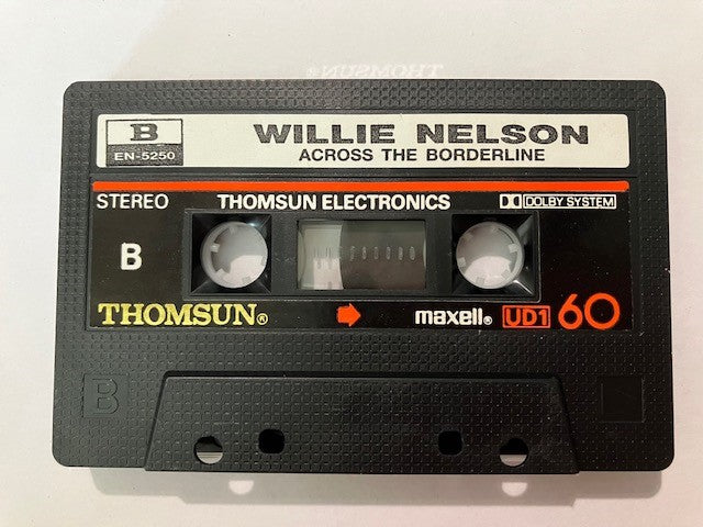 Cassette Audio Willie Nelson. AcrossThe Bordeline